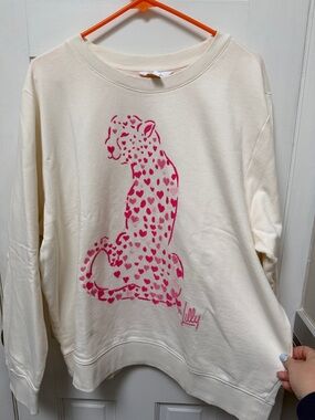 Lilly Pulitzer Pink Heart Cheetah Graphic Sweatshirt - Cream Size XL